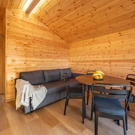 Seaview Wooden With Jacuzzi בית נופש *